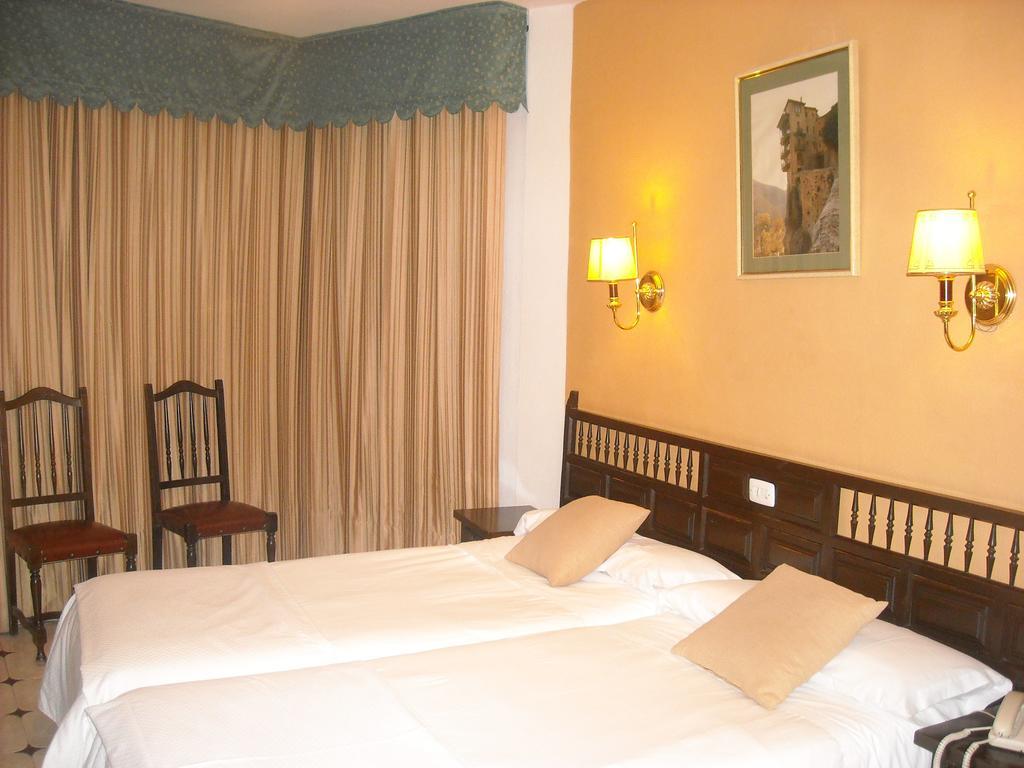 Hostal Residencia Avenida Cuenca  Eksteriør billede