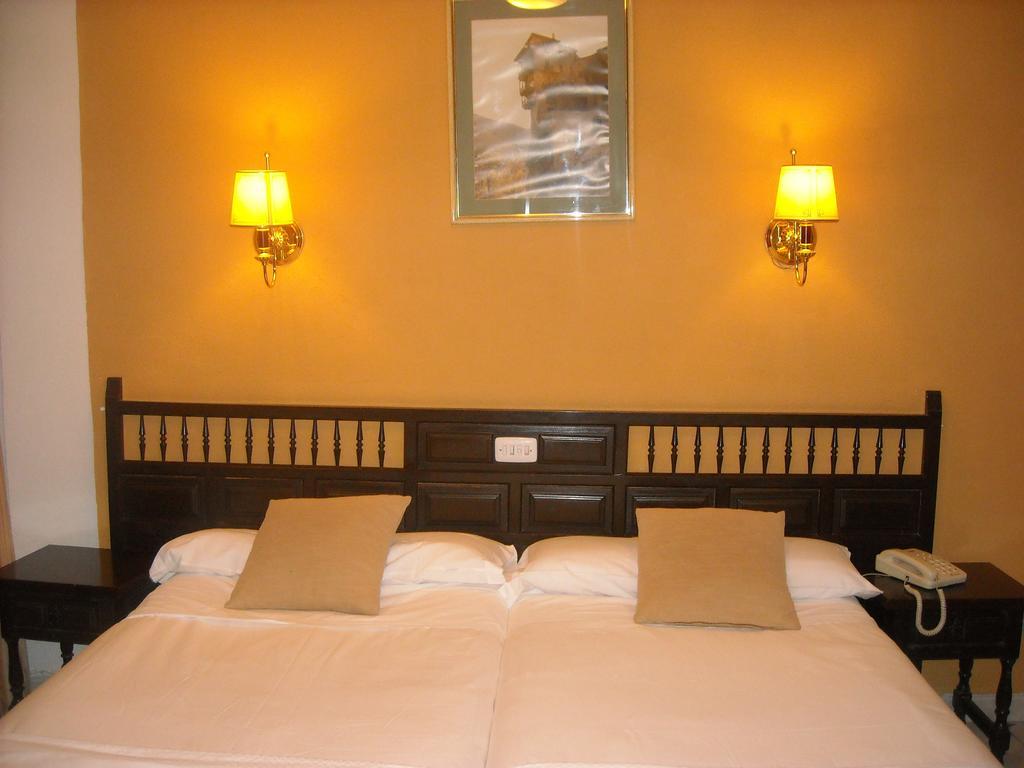 Hostal Residencia Avenida Cuenca  Eksteriør billede