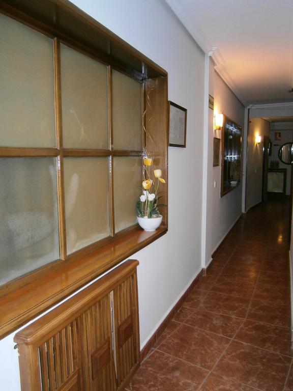 Hostal Residencia Avenida Cuenca  Eksteriør billede