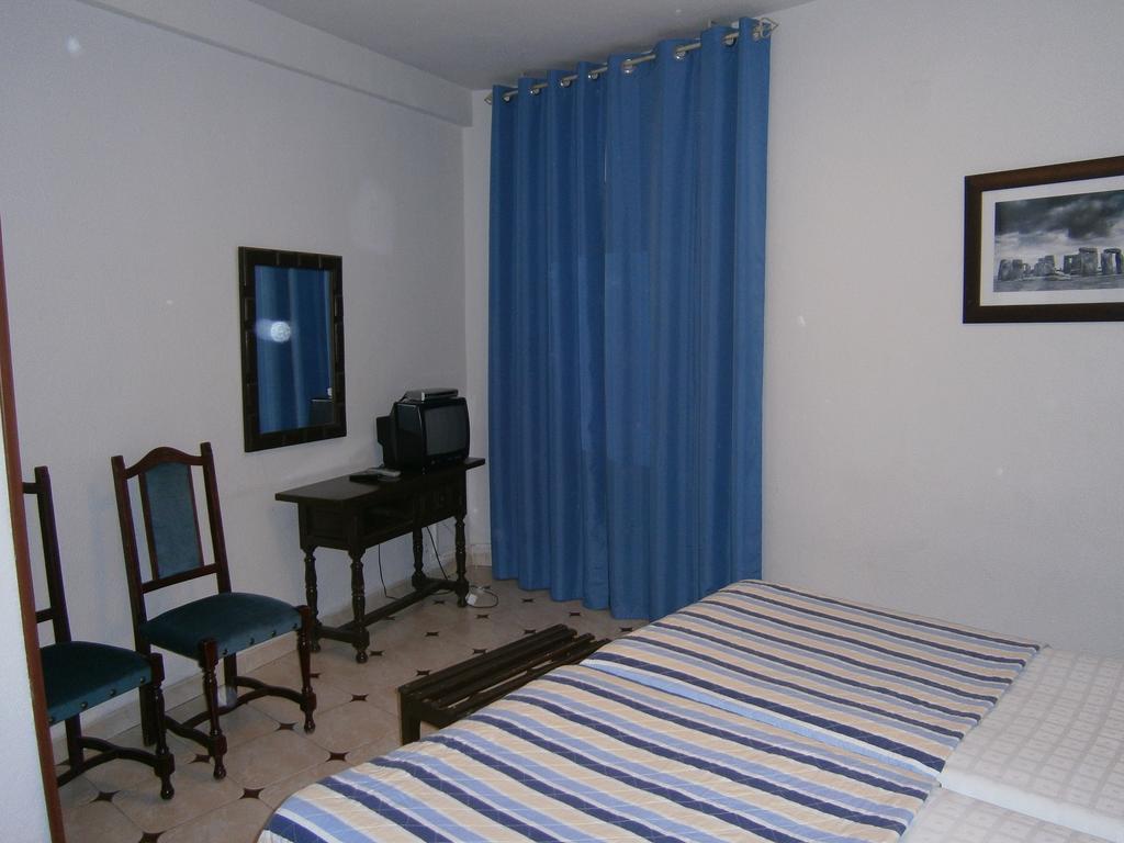 Hostal Residencia Avenida Cuenca  Eksteriør billede
