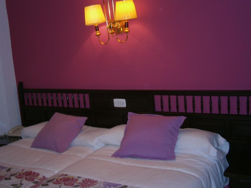 Hostal Residencia Avenida Cuenca  Eksteriør billede