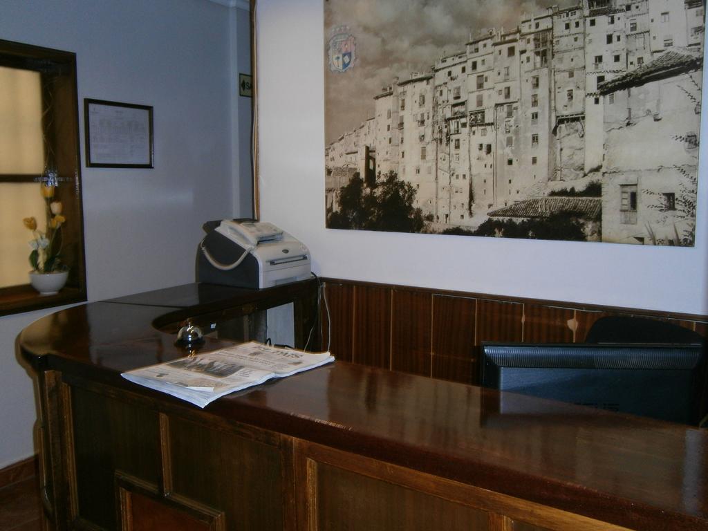 Hostal Residencia Avenida Cuenca  Eksteriør billede