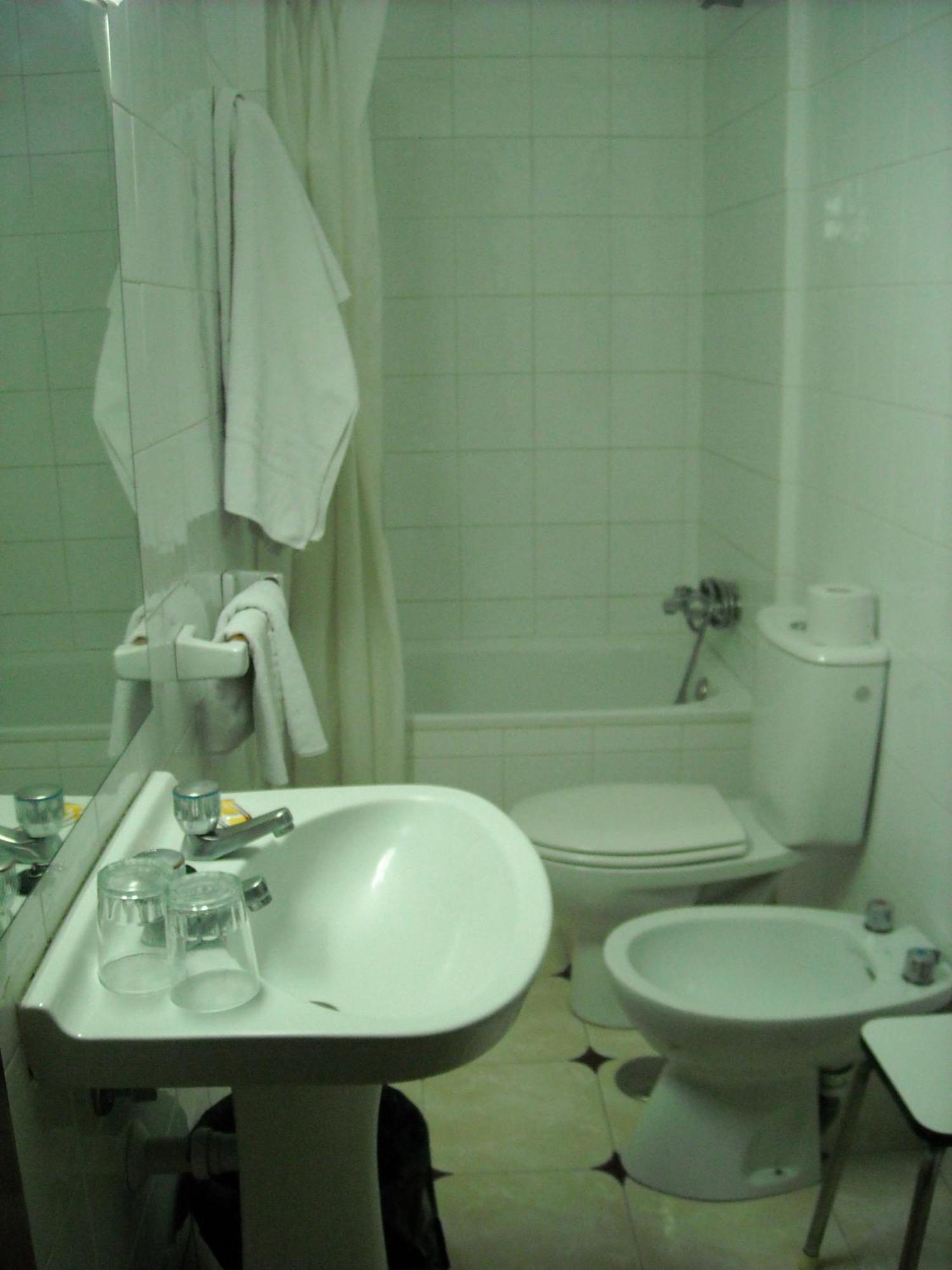 Hostal Residencia Avenida Cuenca  Eksteriør billede