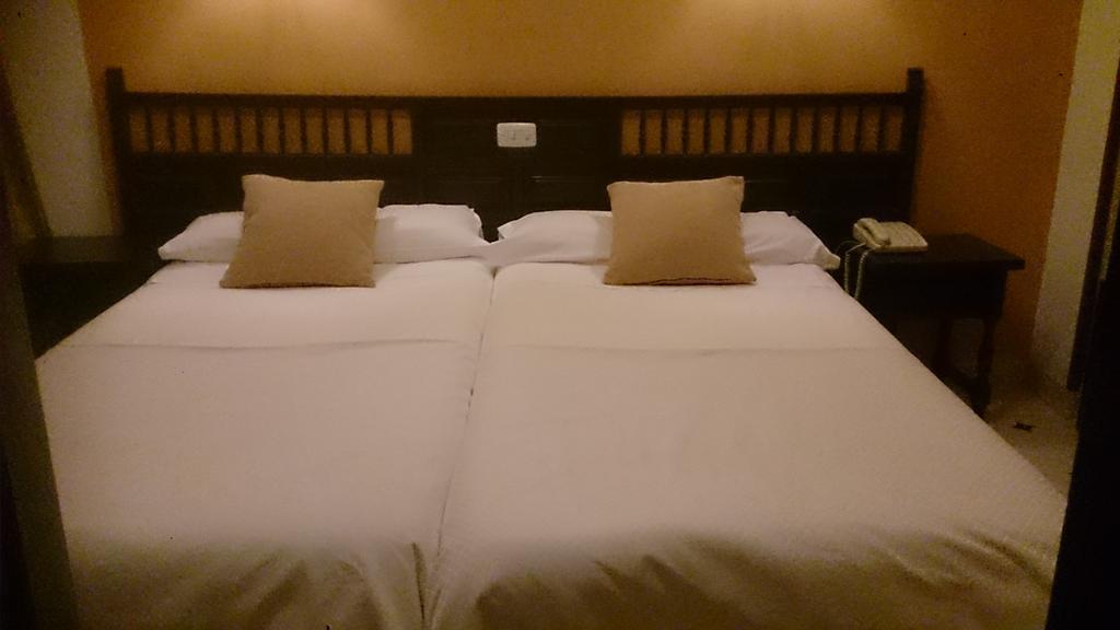 Hostal Residencia Avenida Cuenca  Eksteriør billede